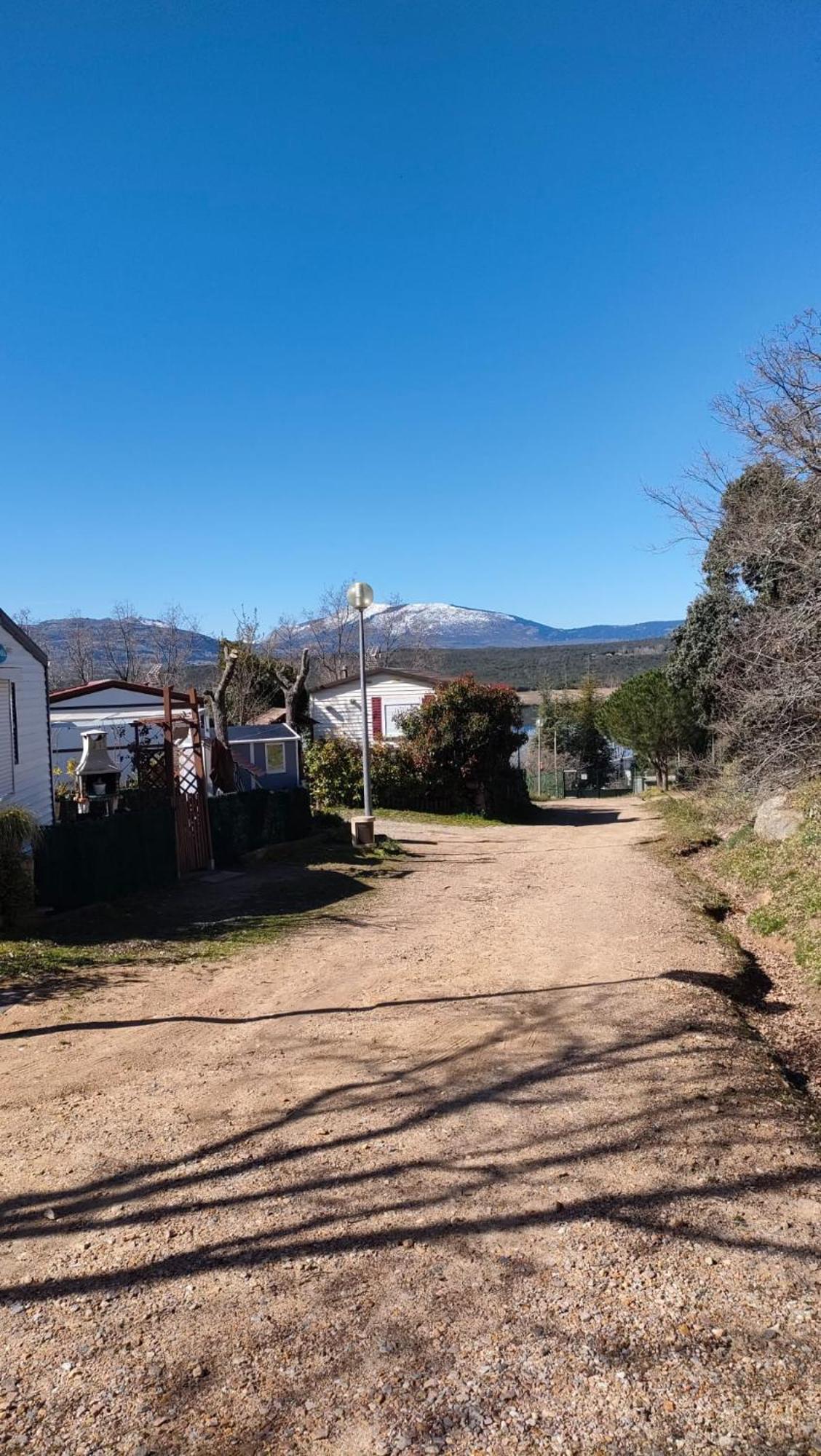 Camping De Cervera De Buitrago Ngoại thất bức ảnh