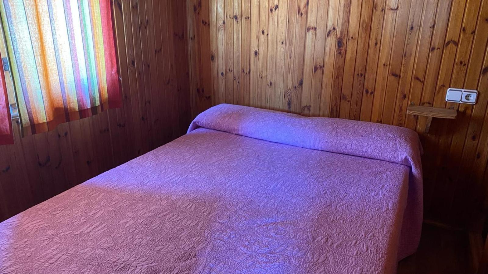 Camping De Cervera De Buitrago Ngoại thất bức ảnh