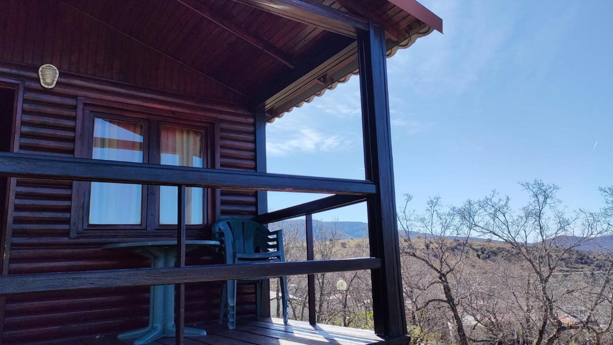 Camping De Cervera De Buitrago Ngoại thất bức ảnh
