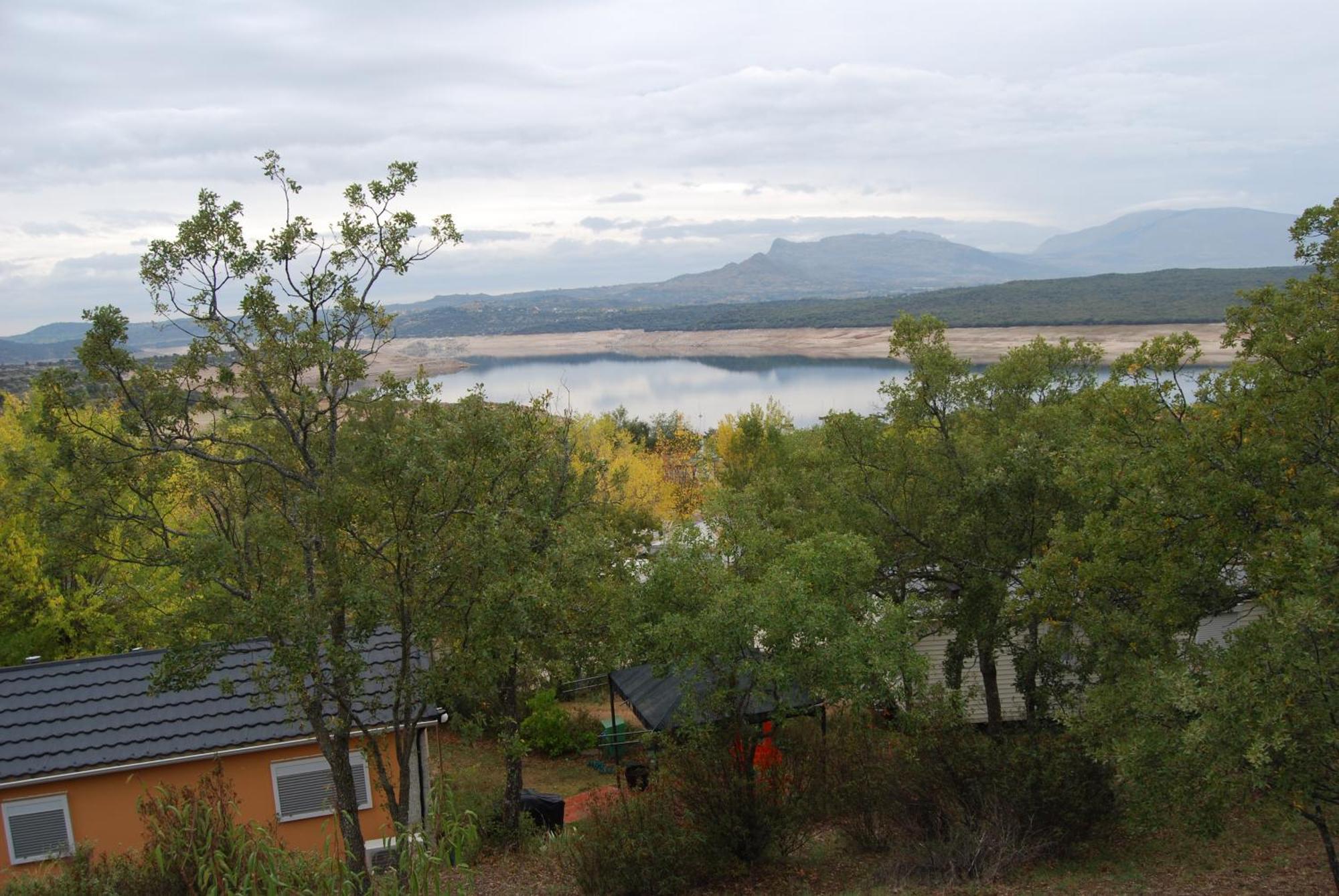 Camping De Cervera De Buitrago Ngoại thất bức ảnh