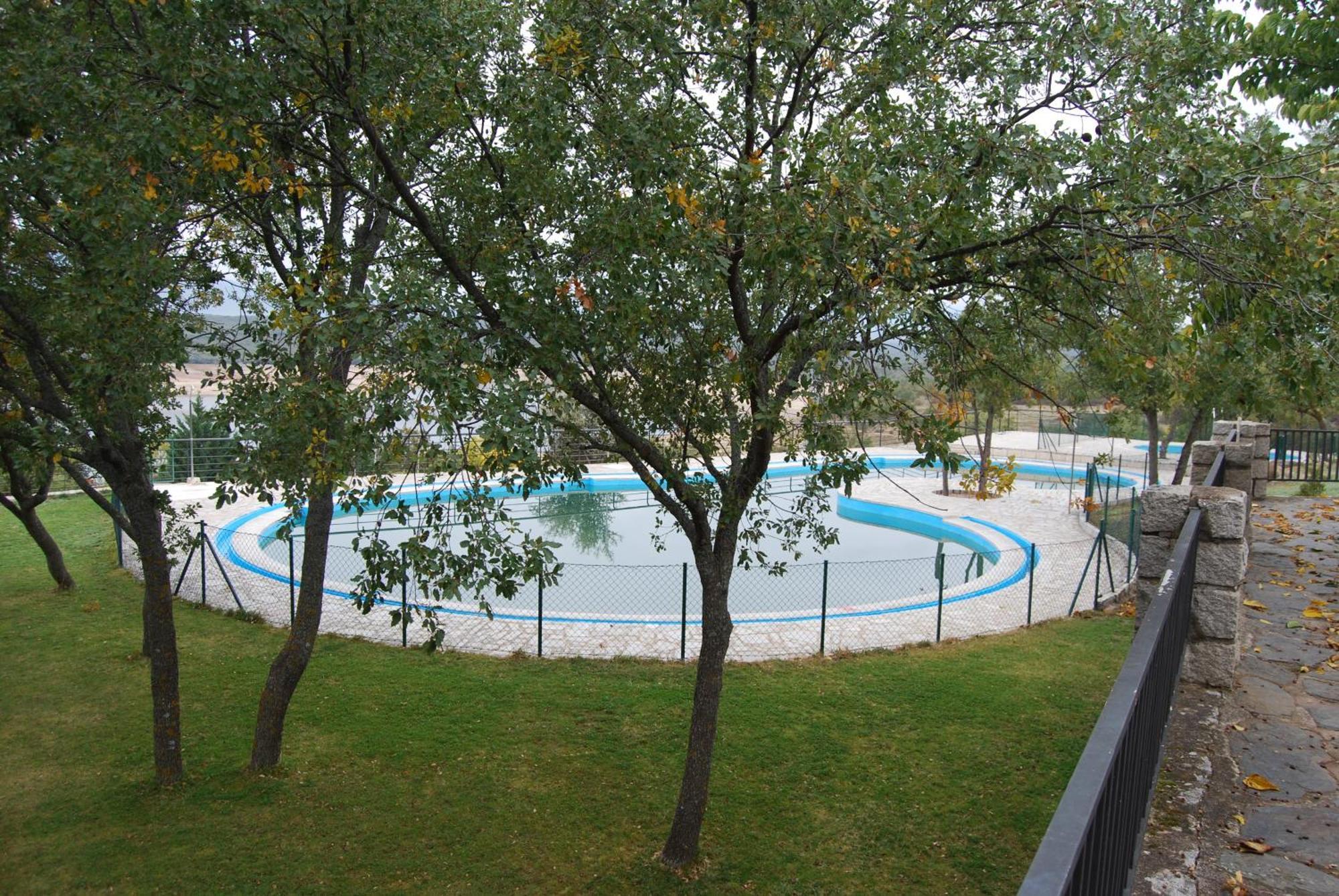 Camping De Cervera De Buitrago Ngoại thất bức ảnh