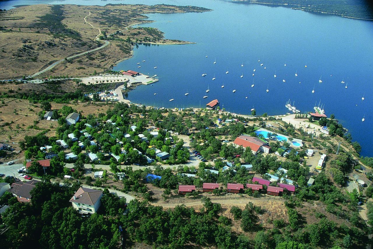 Camping De Cervera De Buitrago Ngoại thất bức ảnh